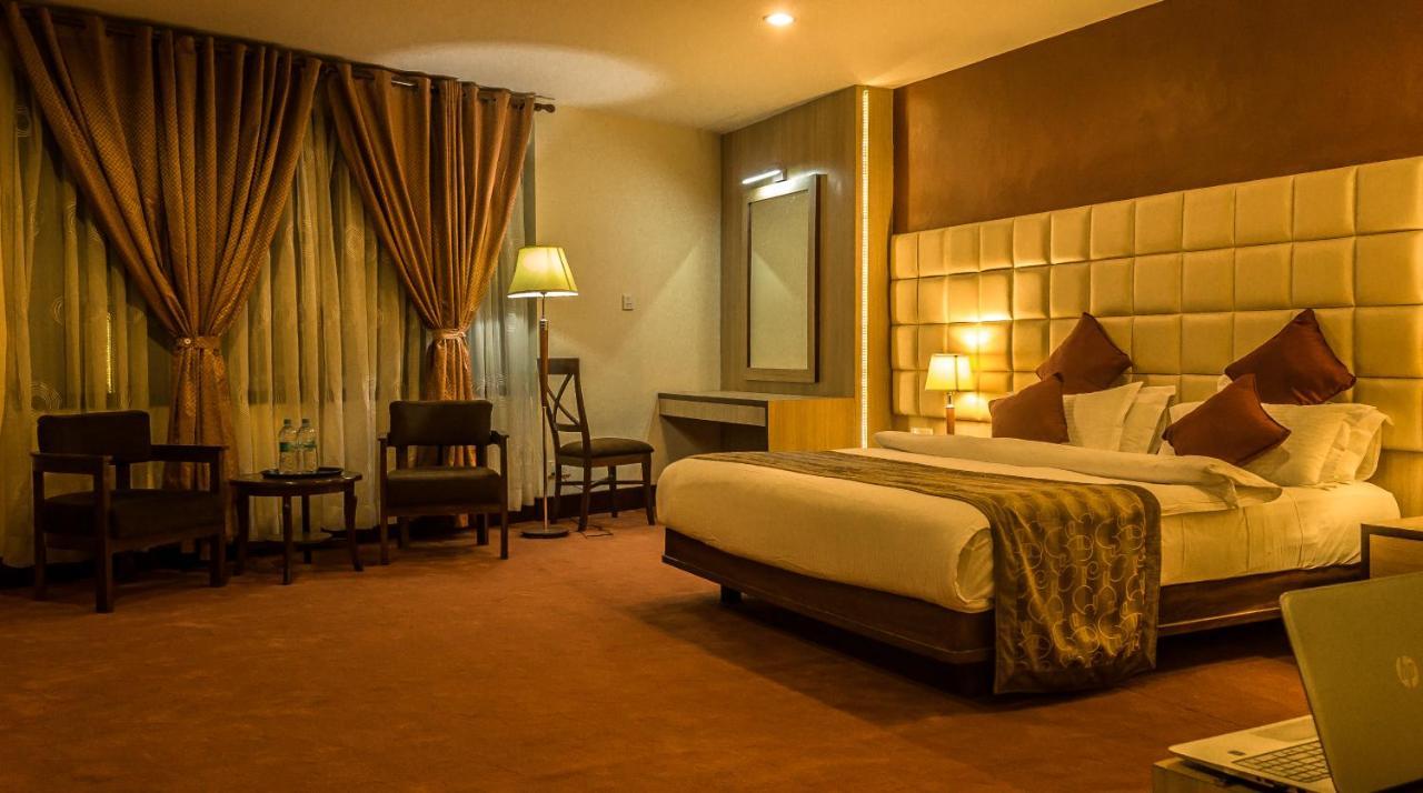 The Amadablam Hotel Katmandu Kültér fotó